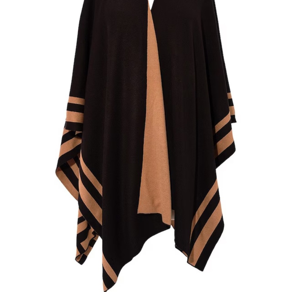 Lauren Ralph Lauren
Jet Setter Reversible Ruana